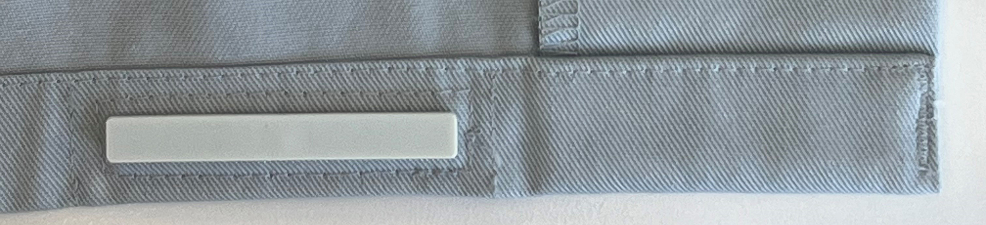 UHF Chip På Ny Lysgrå Tican Overdel CLOSE 1920 X 438 Px